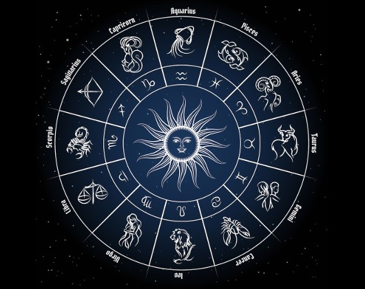 L'astrologie fascine et intrigue depuis des millénaires. Est-elle vraiment capable de prédire notre avenir ou est-ce une escroquerie ?   